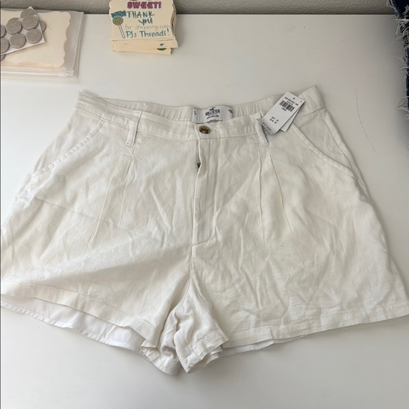Hollister Pants - Hollister White Shorts Cotton Blend